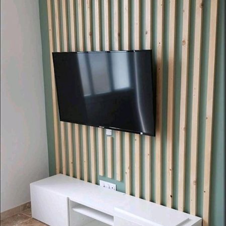Appartement Lumineux En Rdc Bourgoin-Jallieu Ngoại thất bức ảnh